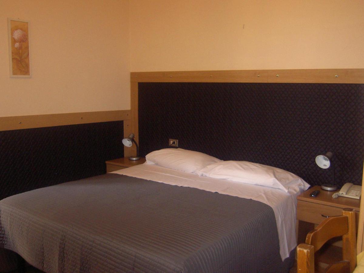 Hotel Doria Nago Quarto foto